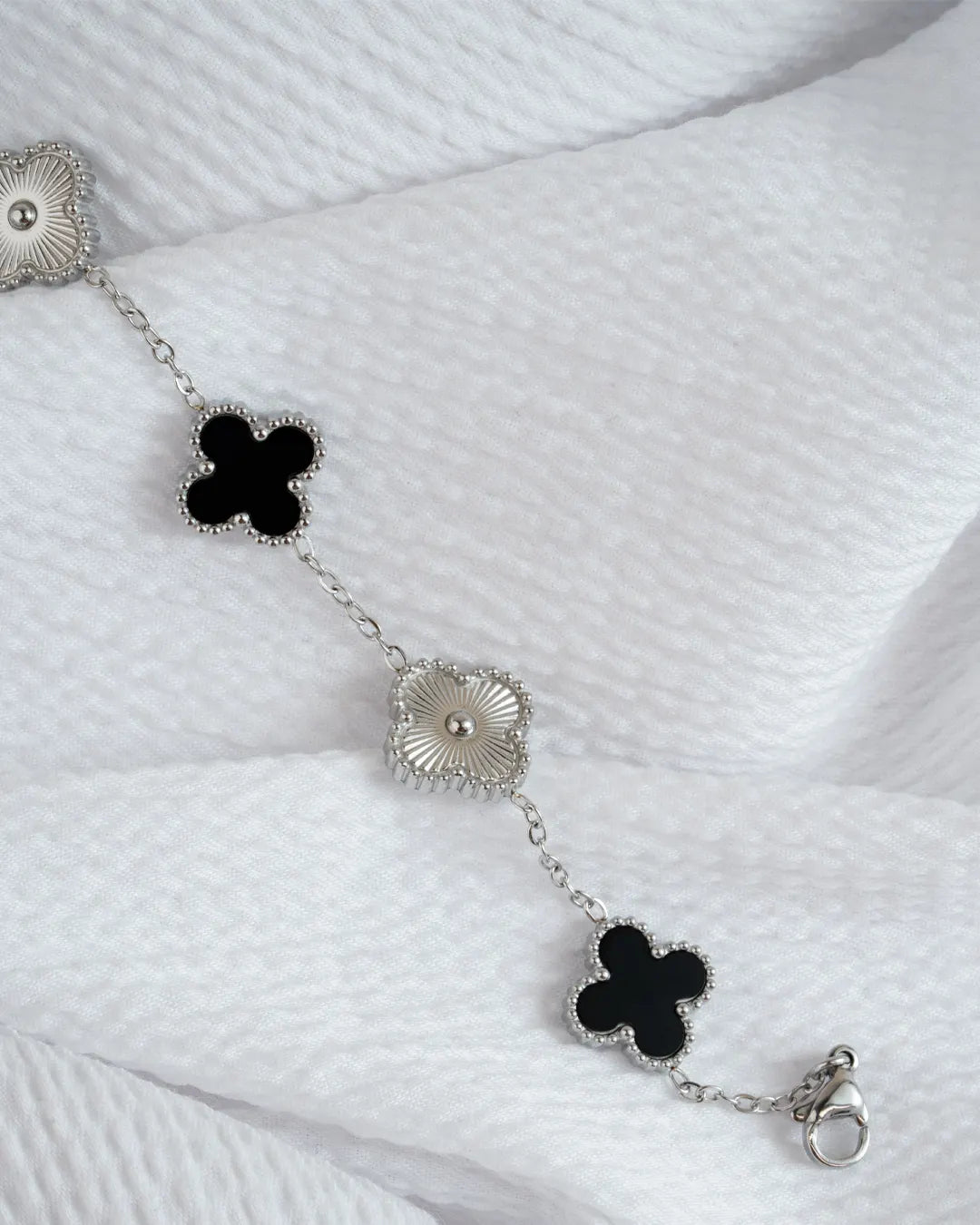 Noir Clover Bracelet