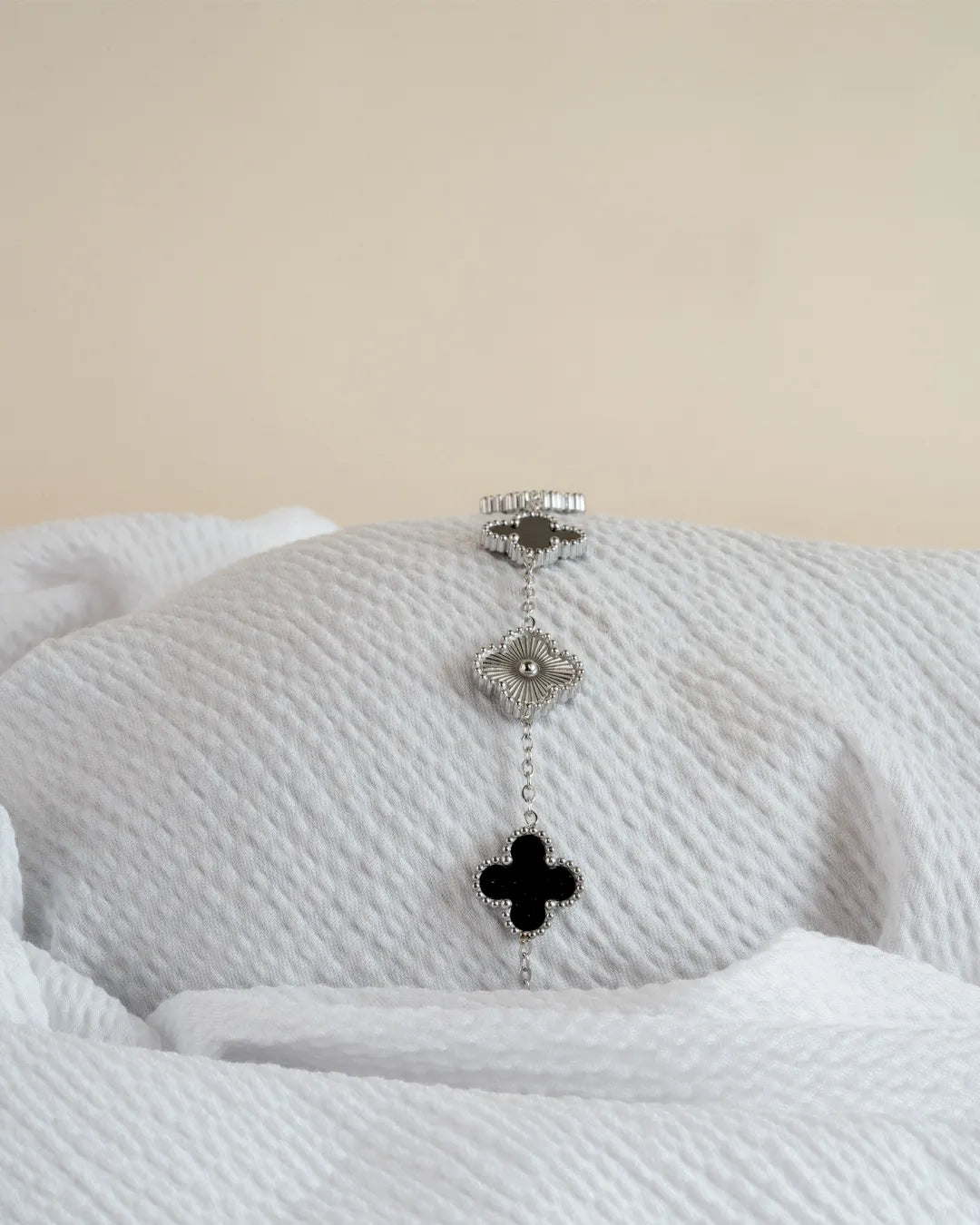 Noir Clover Bracelet